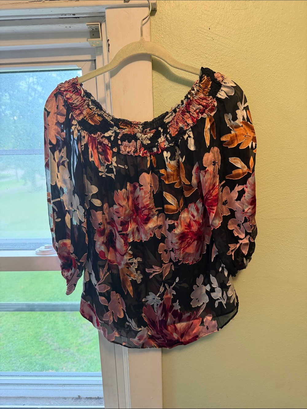 White House Black Market Black Floral Peasant Blouse